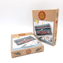 Load image into Gallery viewer, Sewing Pouch Felt Craft Mini Kit