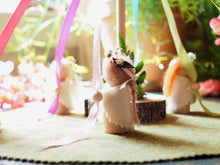 Load image into Gallery viewer, Maypole and Dancers Craft Kit