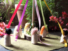 Load image into Gallery viewer, Maypole and Dancers Craft Kit