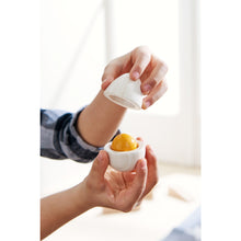 Load image into Gallery viewer, 4 Wooden Eggs with Yolk in Carton