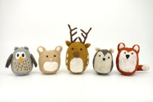 Load image into Gallery viewer, Furry Felt Deer