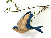 Load image into Gallery viewer, Wee Felt Feathered Friends Complete Sewing Kit