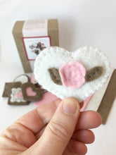 Load image into Gallery viewer, Wee Felt Valentine Cookie Complete Sewing Kit