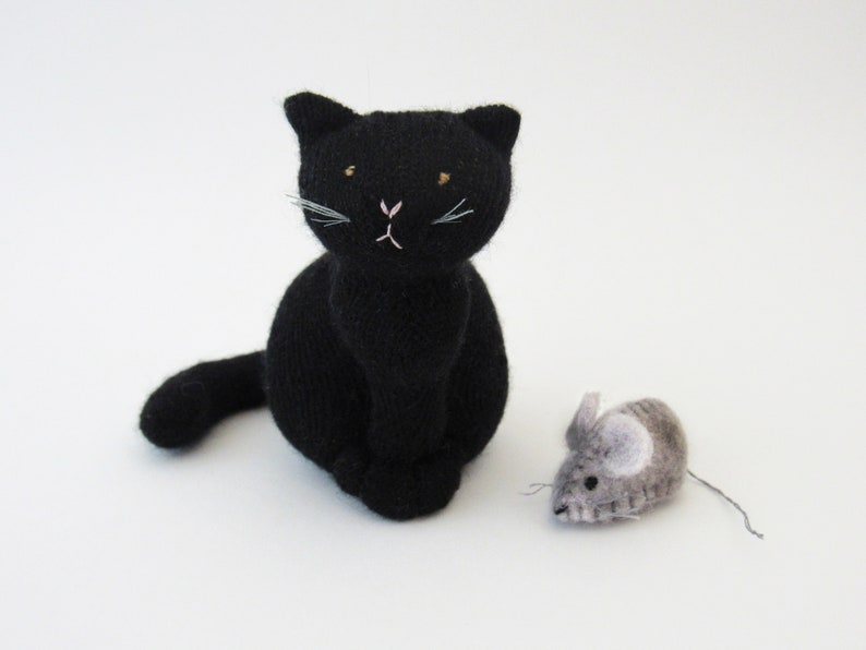 Wee Felt Cat and Mouse Complete Sewing Kit
